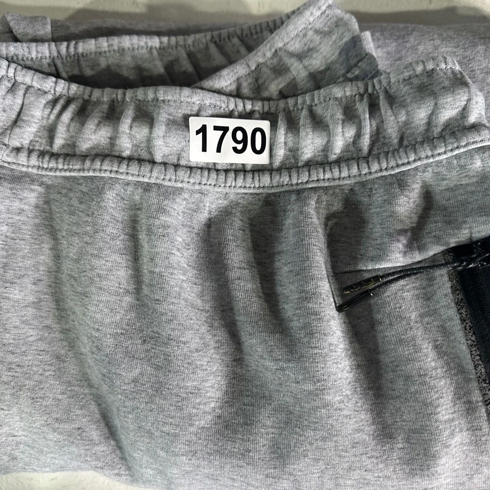 Nike Tech Sweatpants Mens XXL Gray Fleece Joggers Tapered Cuff